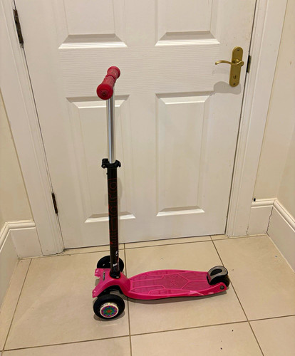 Red micro cro wheel - micro, 3-wheel