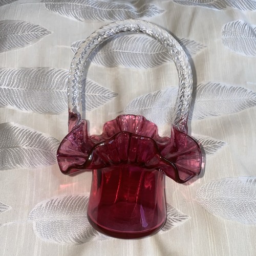 Vintage fenton basket - fenton,