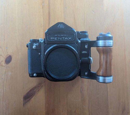 Pentax 6x7 mlu with wooden - 6x7,