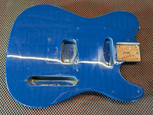 2010 squier fender - by,