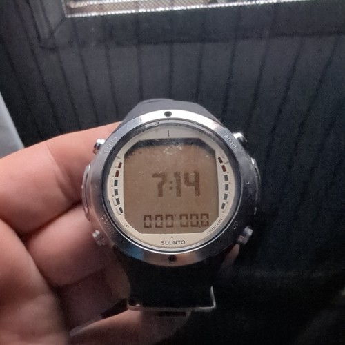 Suunto dive computer with - d6,
