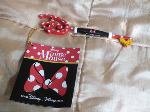 Disney christmas tree - disney,