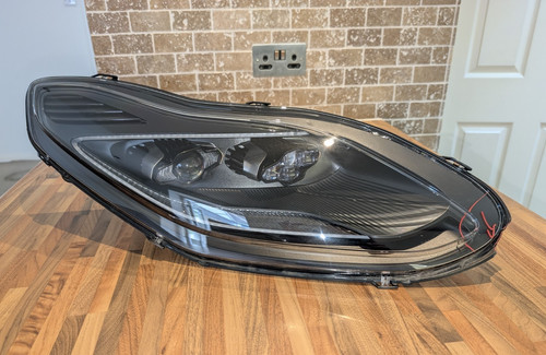 Aston martin db11 front - db11, right