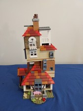 LEGO Harry Potter Attack On the Burrows Set 75980 - WITH ALL MINIFIGURES