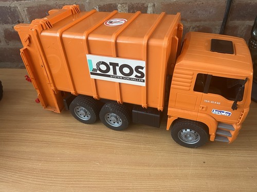 Bruder scale man tgs - 1:16,