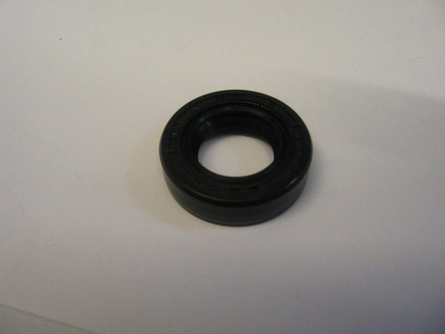Crank seal right hand - seal, left
