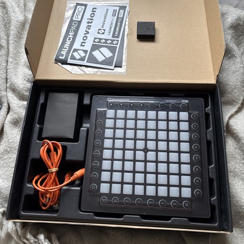 Novation launchpad pro - launchpad, w/
