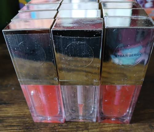 Body collection lip oil - 24,