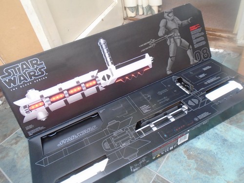 Star wars the black series - star,
