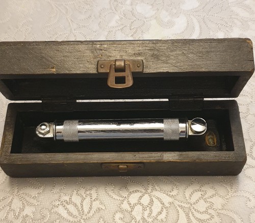 Vintage moore wright - &,