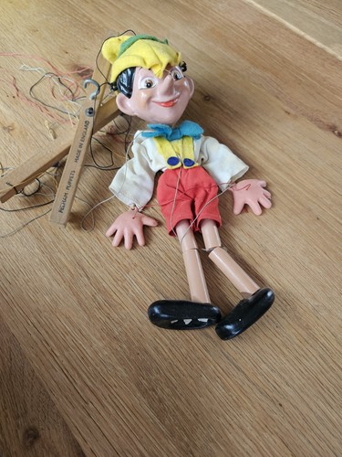 Pelham puppets pinnochio - pelham,