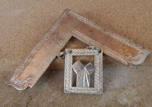 Masonic past master collar - master,