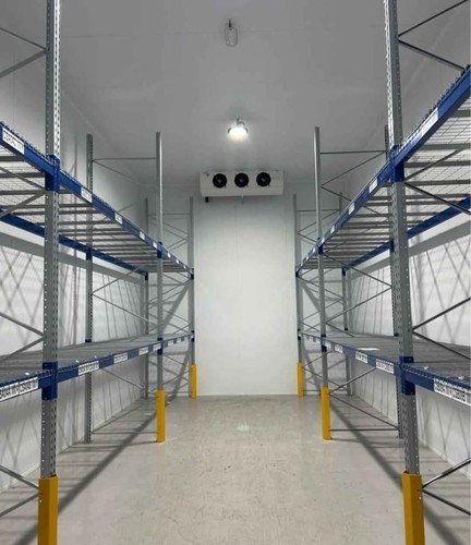 Large walk cold - walk-in,
