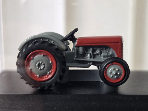 Oxford die cast red massey - red,