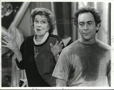 1987 Press Photo Actors Nancy Walker and Bruce Weitz of "Mama's Boy" on NBC