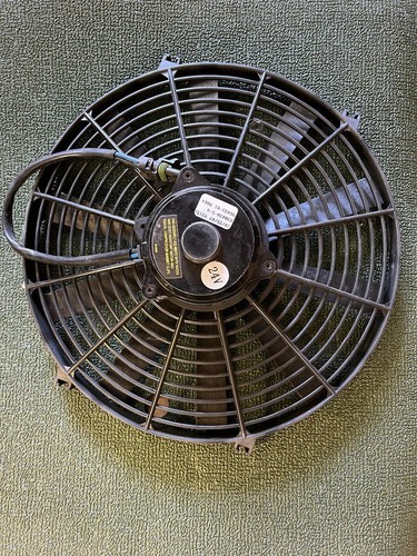 Auxiliary fan for water - , cooler
