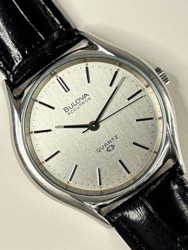Bulova accutron vintage - bulova,