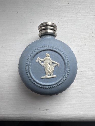 Wedgwood pale blue - wedgwood,