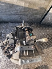 RENAULT TRAFIC GEAR BOX 6