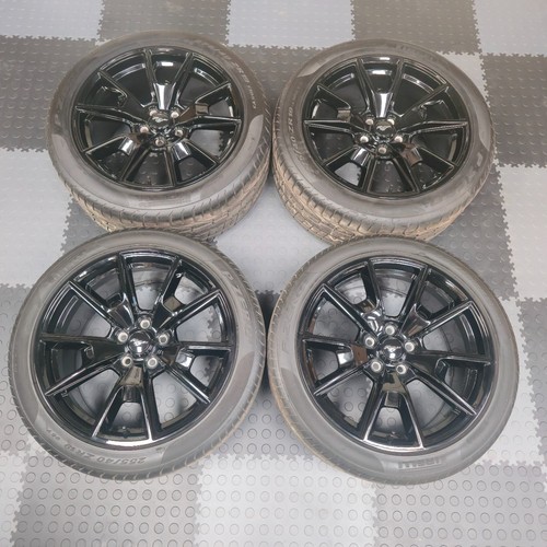 Genuine ford mustang alloy - ford,