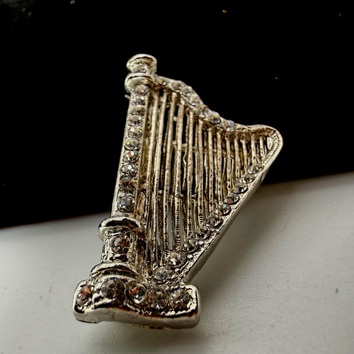 Brooch celtic harp made with - harp,