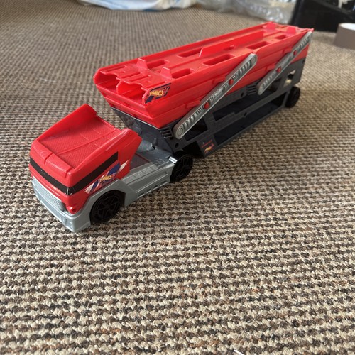 Hot wheels car - wheels, transporter