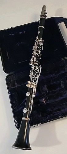Unbranded clarinet and yamaha - unbranded,
