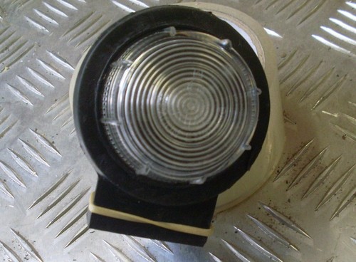 Britax clear side marker light - side,