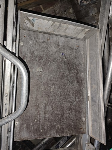 Extendable podium steps with - extendable,