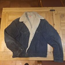 levi sherpa jacket