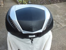 Givi V47 top box in silver /