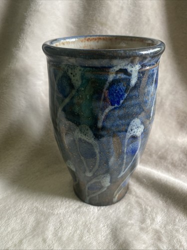 Studio pottery selbourne vase - selbourne,