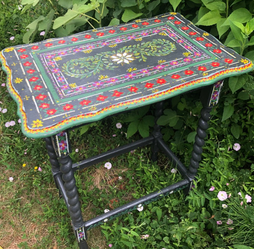 Oak side table with - , hand