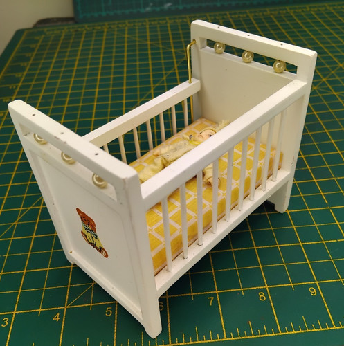 Vintage dolls house - dolls,