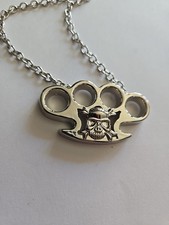 Large Silver Tone Novelty Brass Knuckles Duster With Skull Linkchain Necklace
