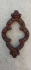 1 OLD VINTAGE CAST IRON GOTHIC