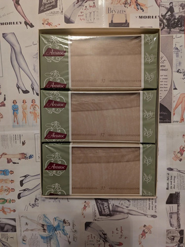 Full box aristoc - full, of
