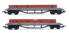 BACHMANN 'OO' GAUGE PAIR OF 33-925 BR GREY 30T BOGIE BOLSTER WITH LOAD WAGONS