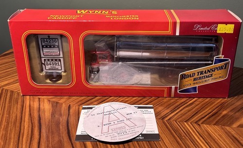 Corgi classics cc11703 - corgi, wynns
