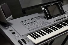 Yamaha Tyros 5 76-Keyboard Workstation Keyboard 2010s - Silver (Custom Case)