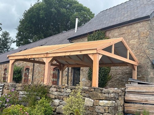 Wooden hot tub shelter - hot,