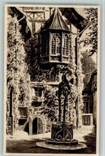 10548610 - 5321 Wartburg No. T 7 - Courtyard with Fountain, Good Condition Postcard Mandt