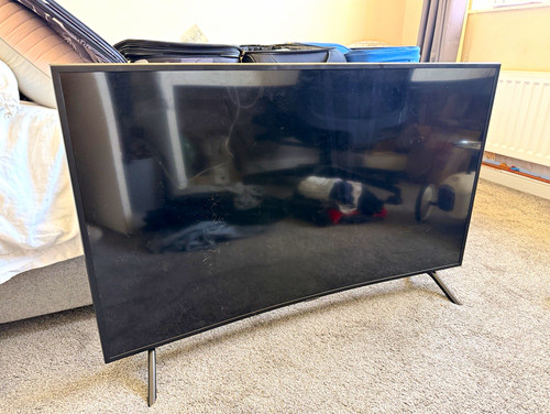 Samsung 49in curved led - curved,