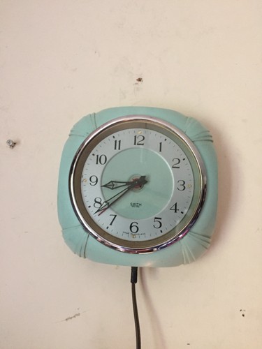 Vintage 1960s smiths mains - vintage,