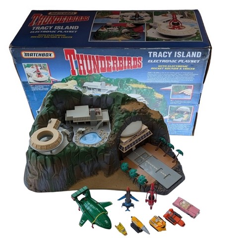 Thunderbirds tracy island - thunderbirds,