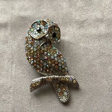 BEAUTIFUL SILVER DIAMANTE OWL