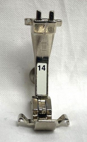 Bernina zipper with guide no - with,