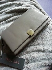 Phase Eight Paloma Champagne