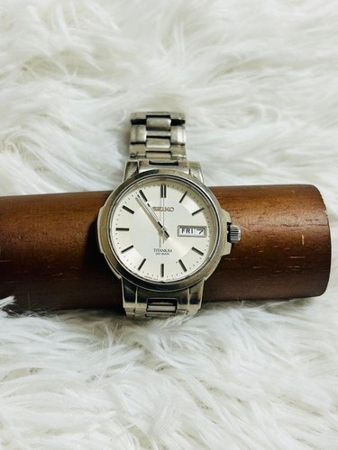 Seiko titanium 20bar men - titanium,