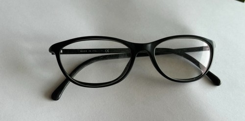 Rare discontinued chanel - rare,
